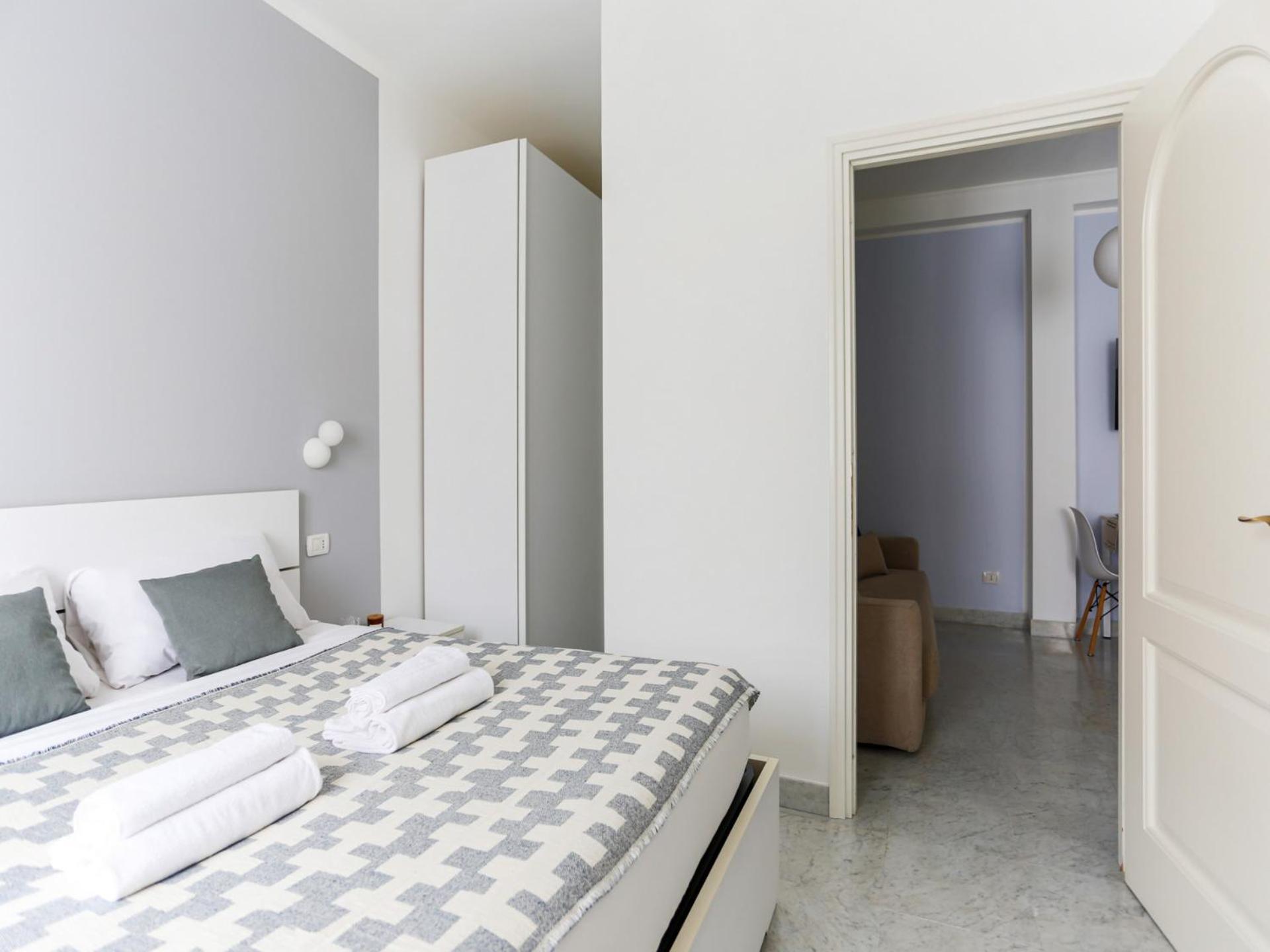The Best Rent - Bright Two-Bedroom Apartment In Central Station Area Milan Bagian luar foto