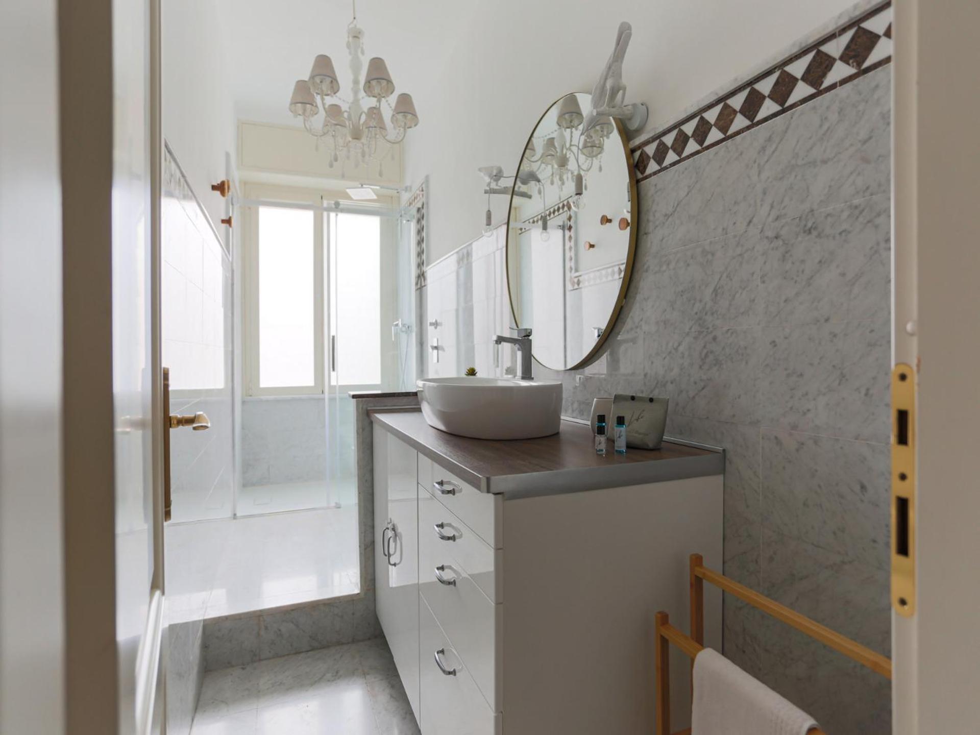 The Best Rent - Bright Two-Bedroom Apartment In Central Station Area Milan Bagian luar foto